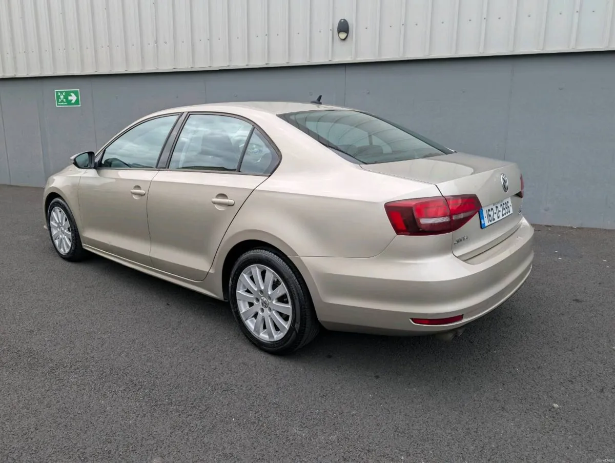 Volkswagen jetta 2016 2L diesel - Image 4