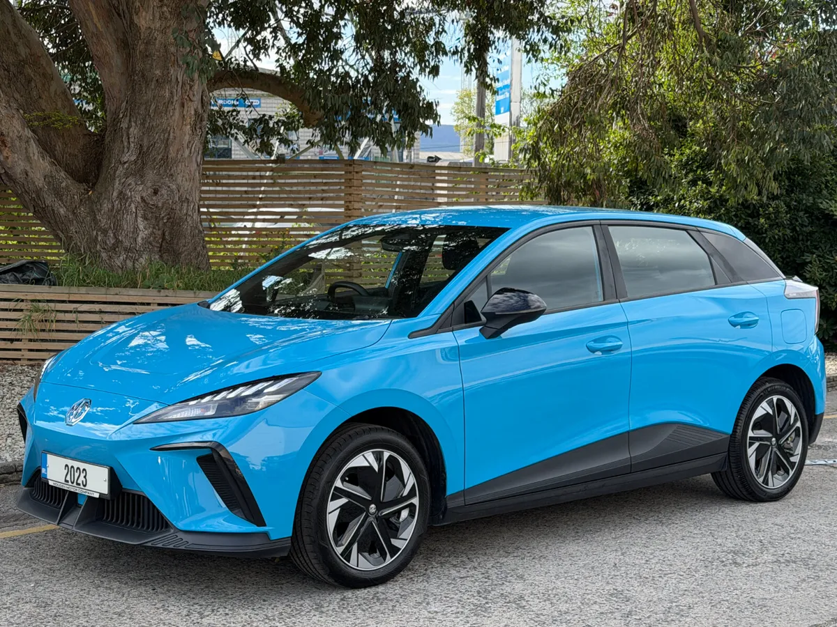 2023 MG 4..SE LONG RANGE..64 KWH BATTERY - Image 3