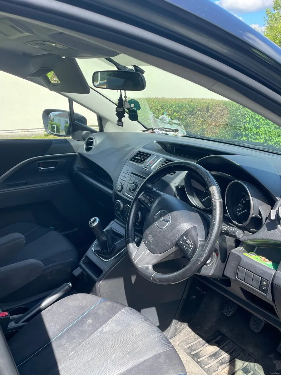 Mazda Mazda5 2012 - Image 3