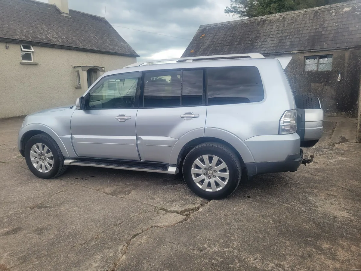 Mitsubishi Pajero 2007 - Image 4