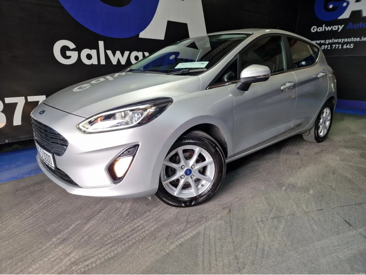 Ford Fiesta ** REVERSING CAMERA LIKE NEW FULLY SER - Image 4