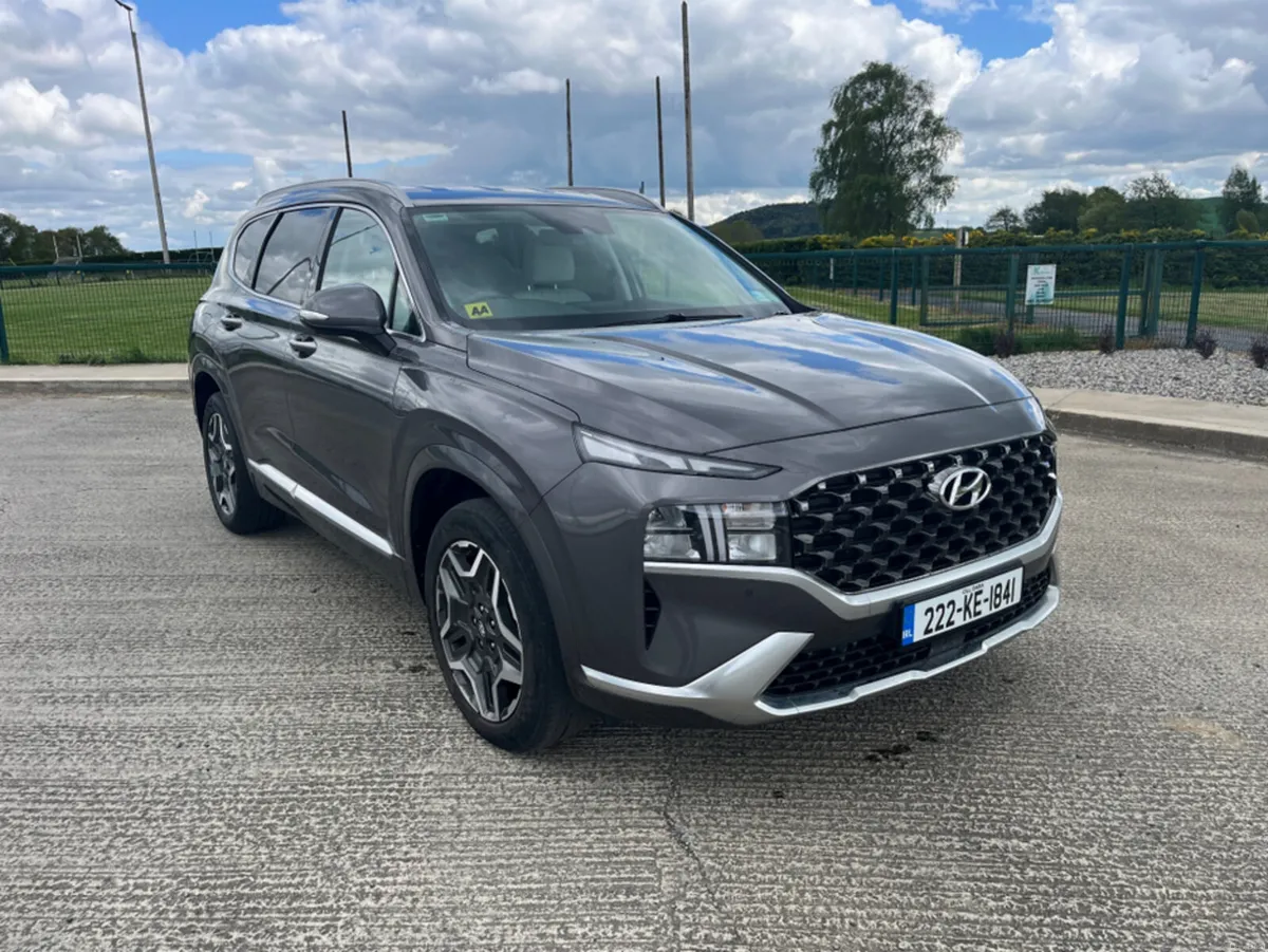 Hyundai Santa Fe PHEV 5DR AUTO - Image 1