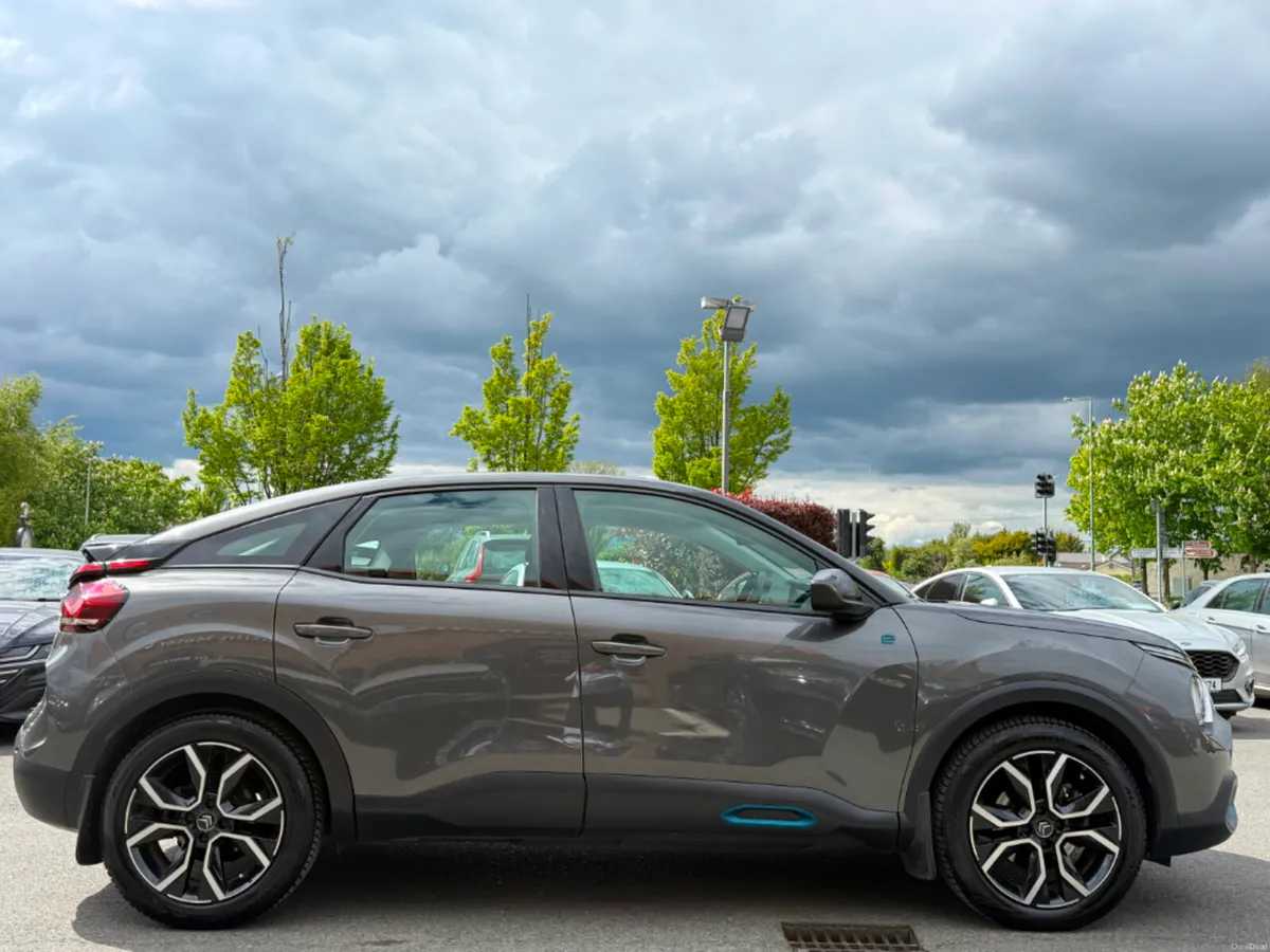 Citroen e-C4 EC4 FEEL PACK 100KW AUTO *HIGH SPEC* - Image 4
