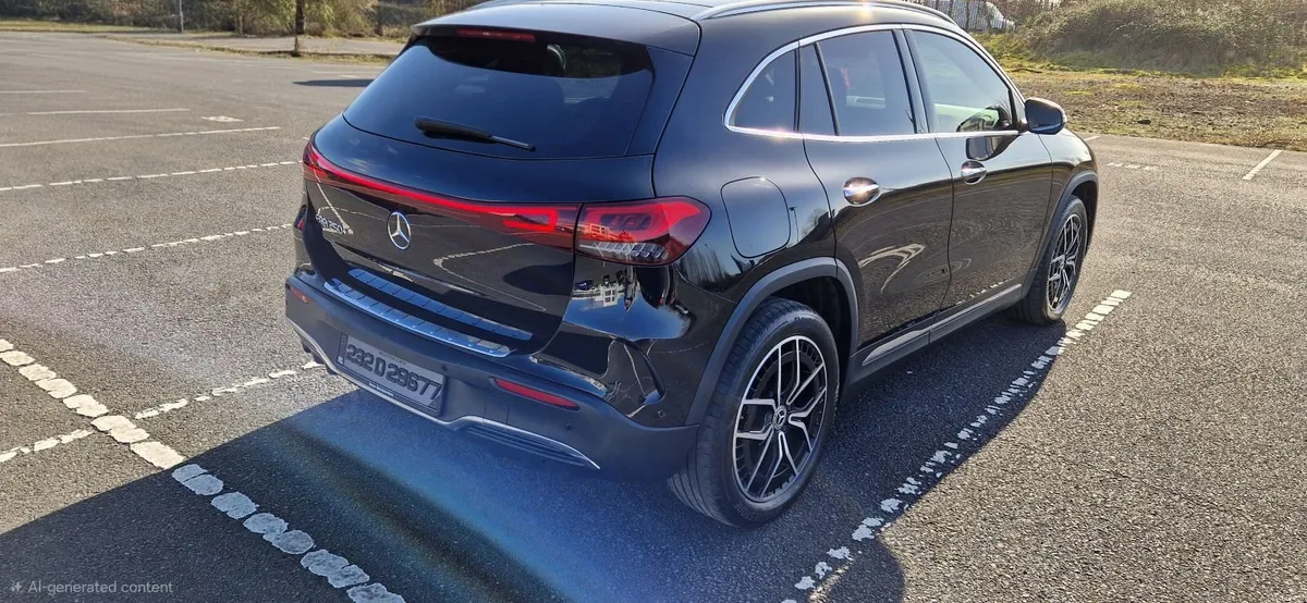Mercedes-Benz EQA 250+ AMG Line Premium 2023 - Image 4