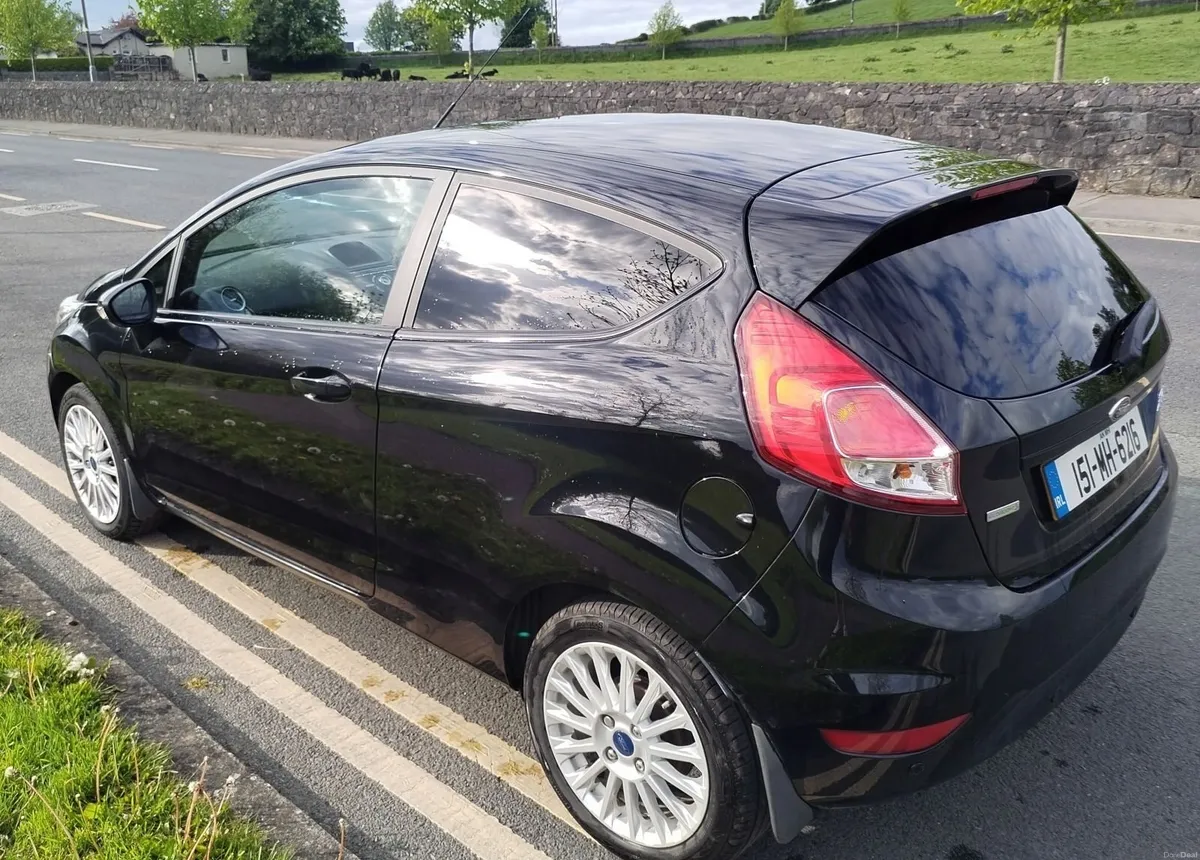 Ford Fiesta Titanium Turbo - Image 4
