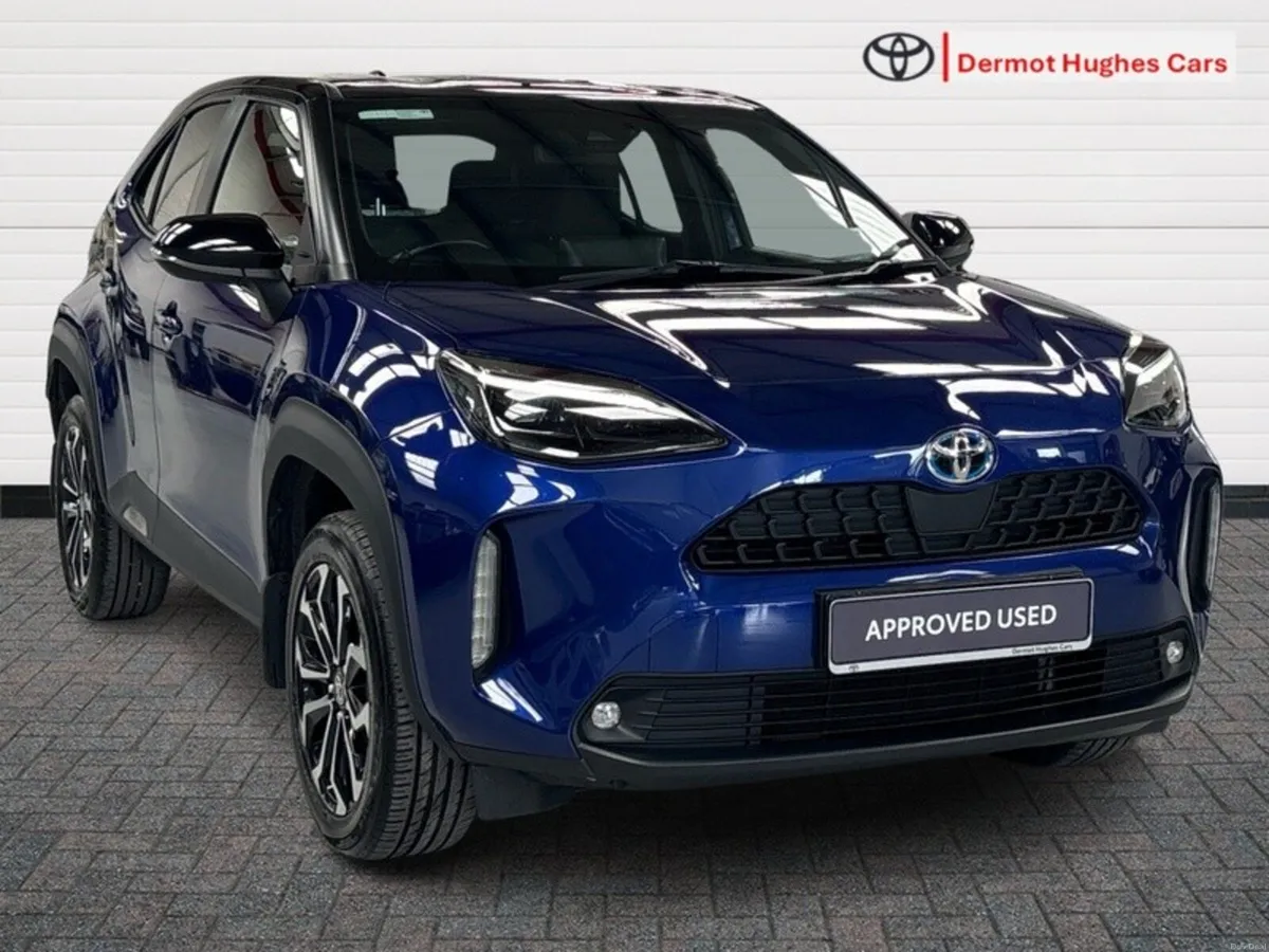 Toyota Yaris Cross LUNA SPORT 4DR AUTO CROSS - Image 1
