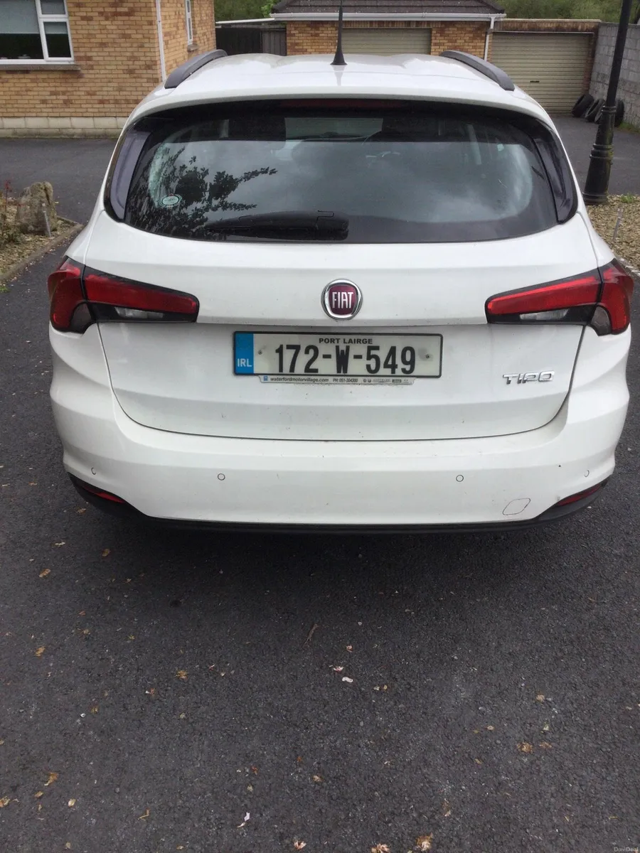Car - Image 4