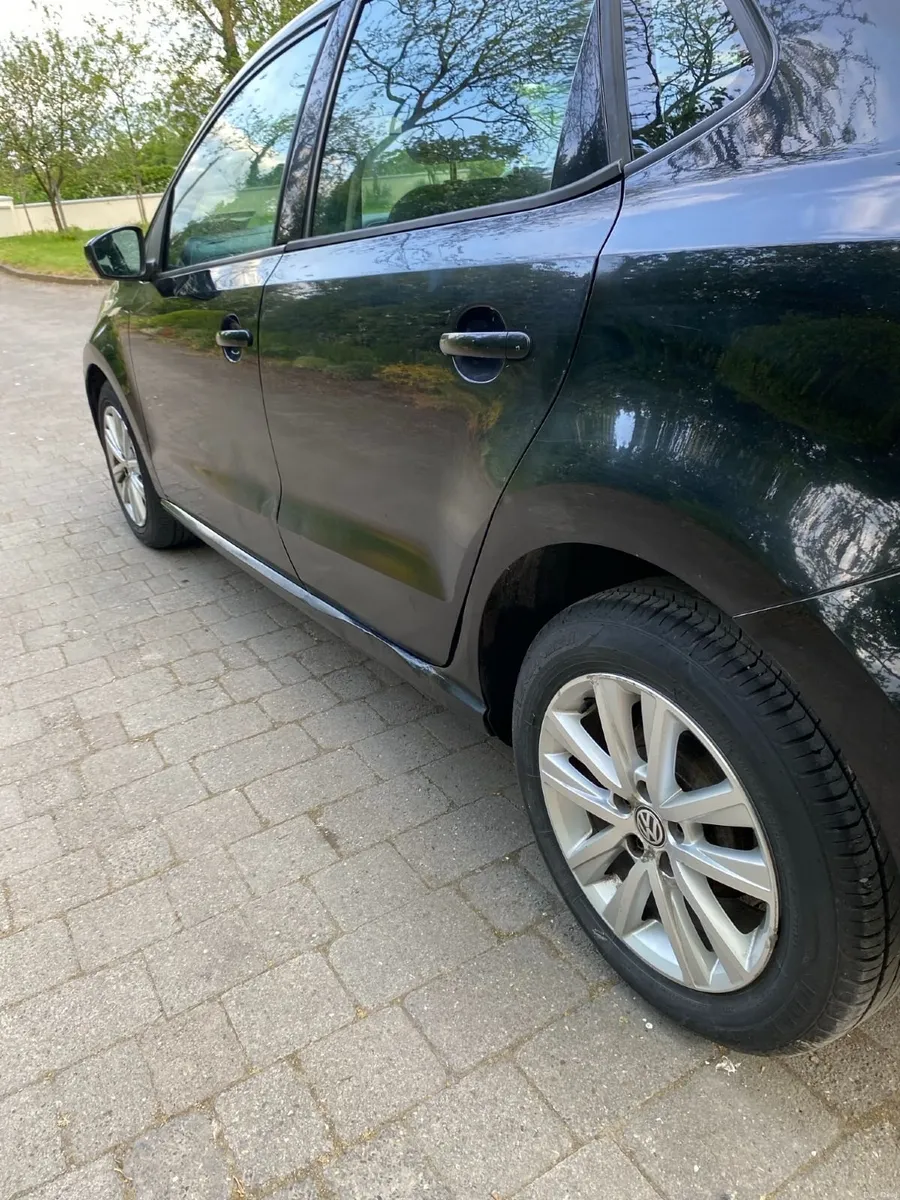 Volkswagen Polo 2015 - Image 3