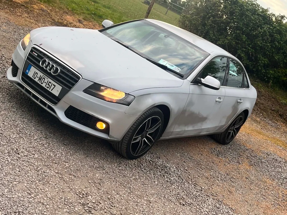 Audi A4 2010 - Image 2