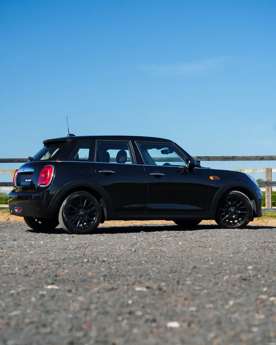 Mini One - Image 2