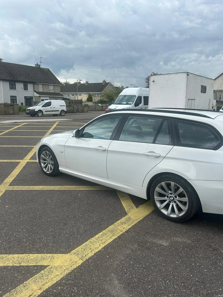 Bmw 318 e91 2.0 d fresh nct or swap try me - Image 2