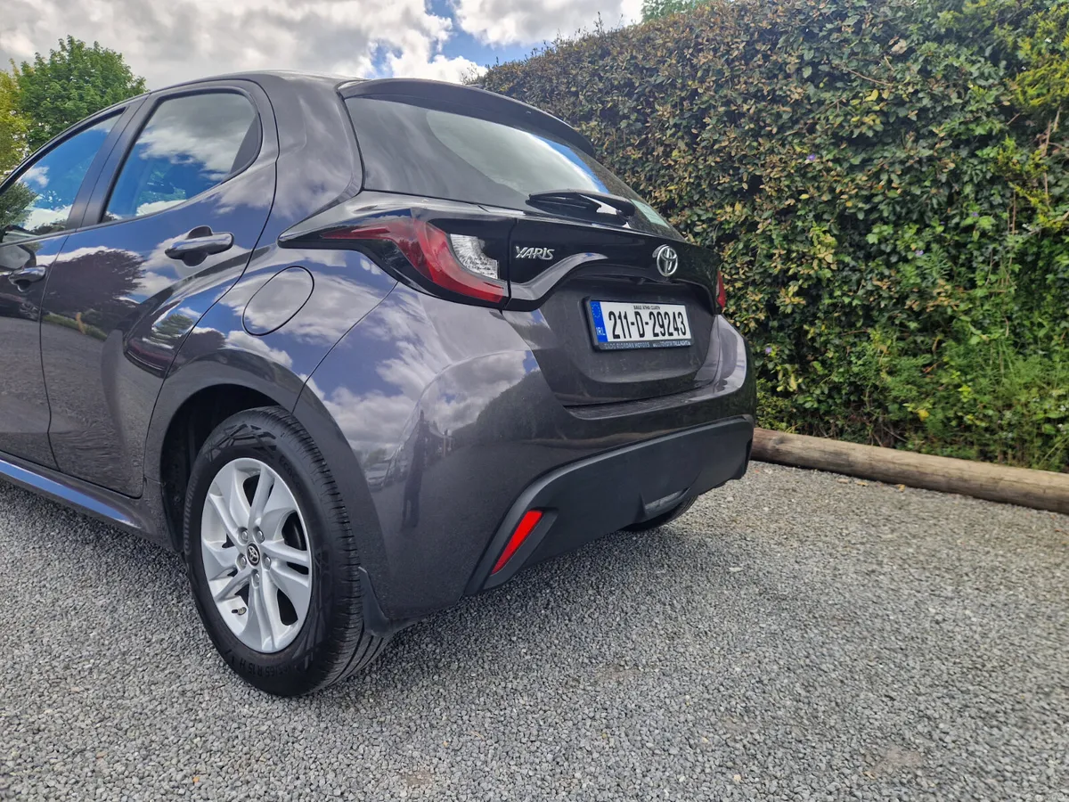Toyota Yaris LUNA MANUAL 2021 - Image 3