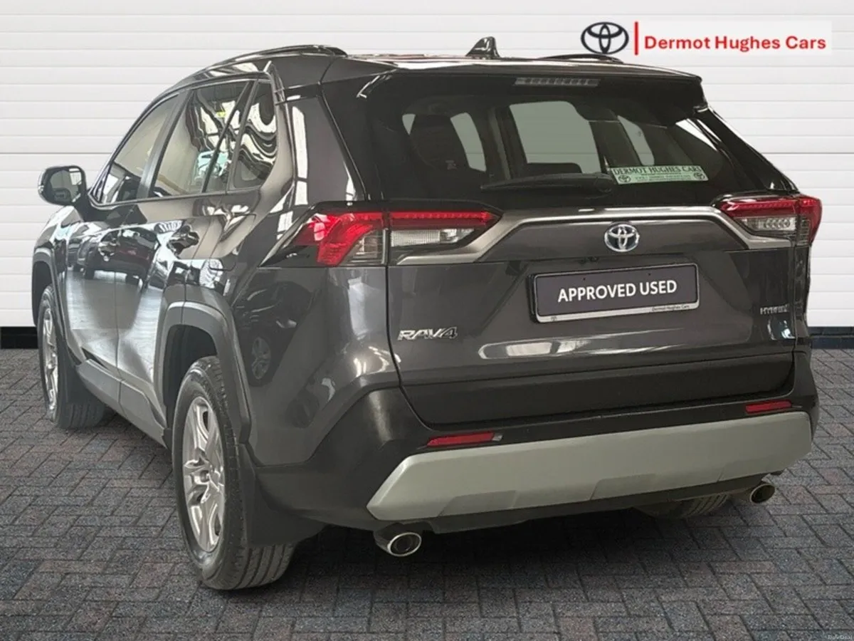 Toyota RAV4 HYBRID LUNA 4DR AUTO - Image 2