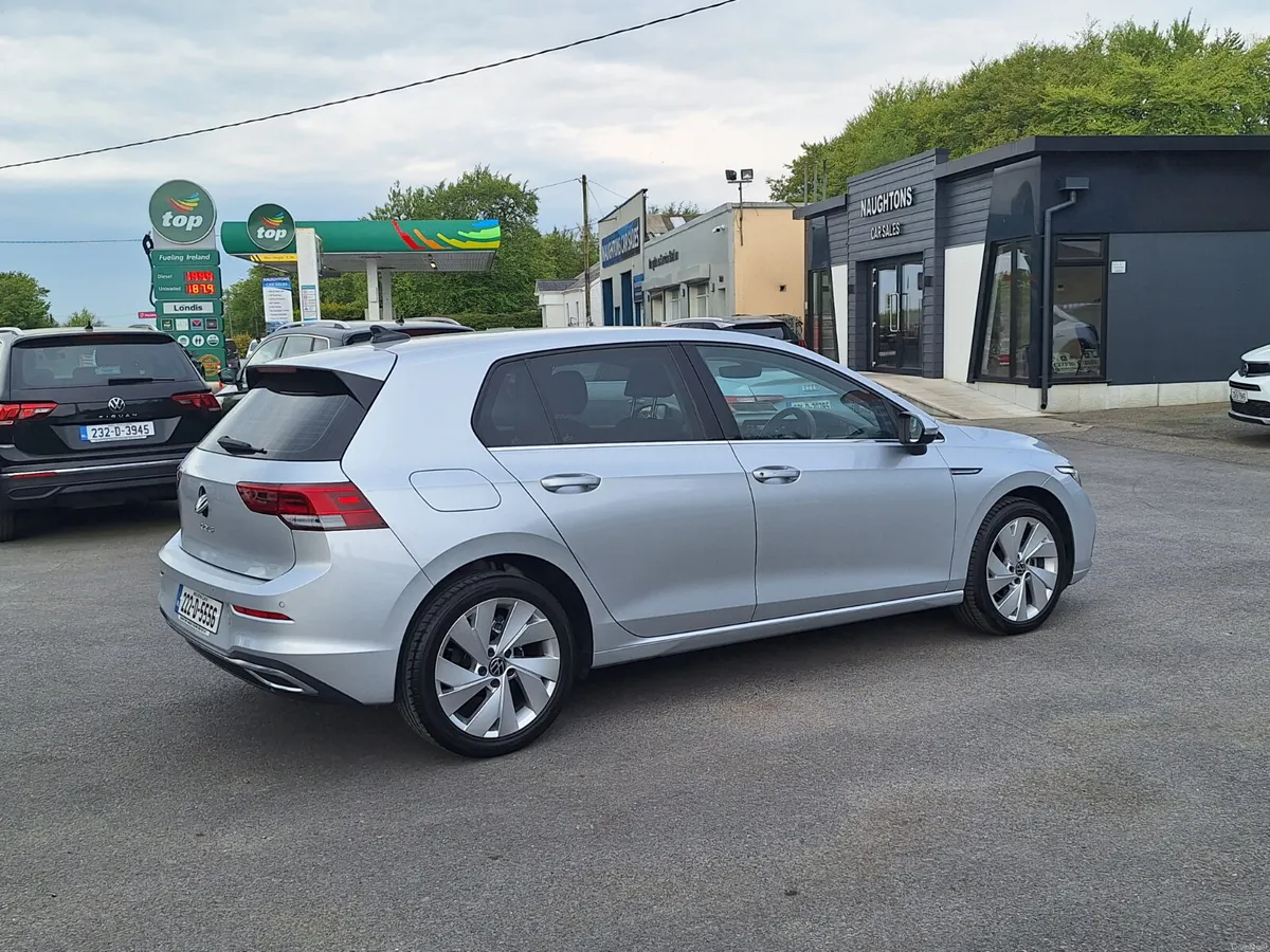 Golf 2.0 TDI Style *High Spec/Camera/Suede Seats - Image 3