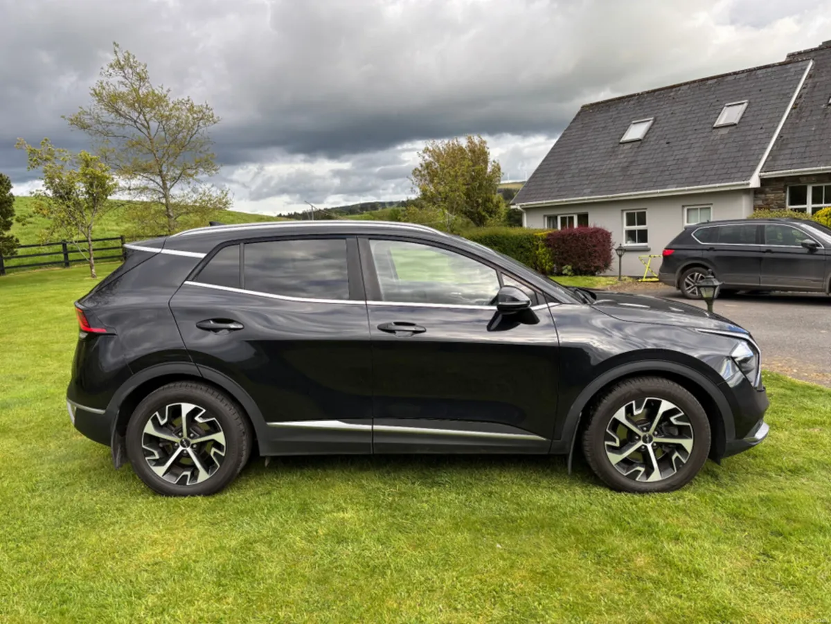 Kia Sportage MANUAL 5DR - Image 4