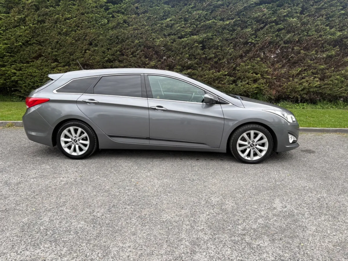 Hyundai i40 1.7 CRDI STYLE 136PS 5DR - Image 3