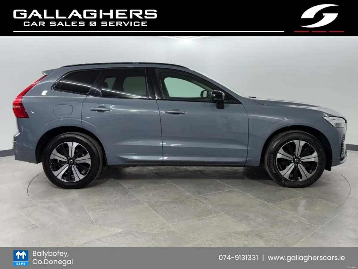Volvo XC60 (232) T6 PHEV PLUS DARK AWD HIGH SPEC - Image 3