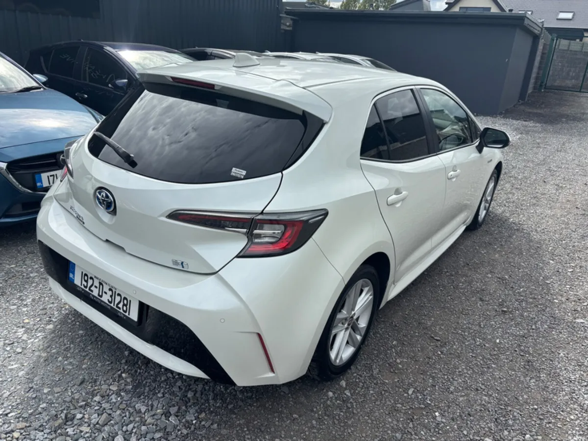 Toyota Corolla SPORT 1.8 - Image 3