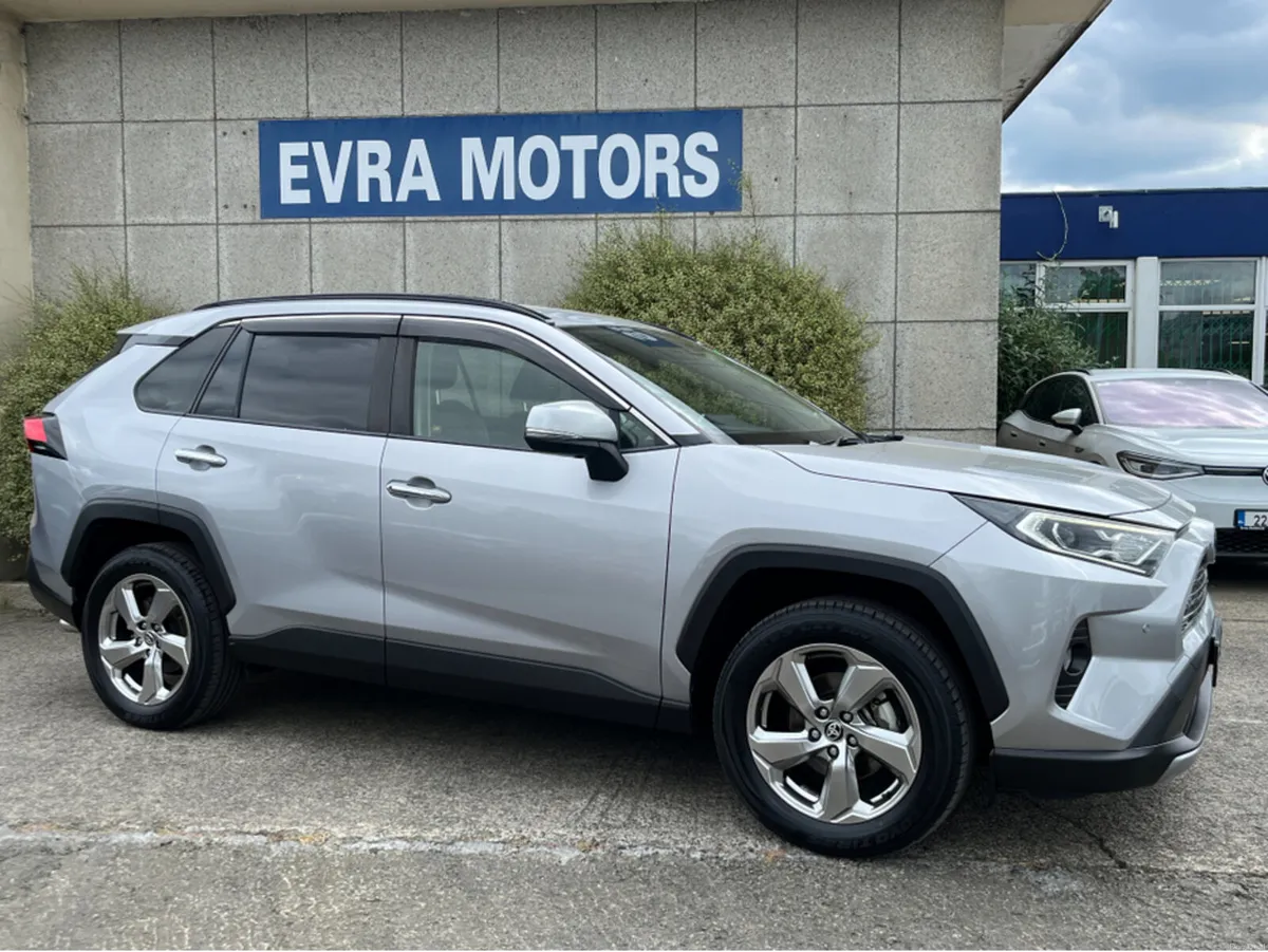 Toyota RAV4 G 4WD AUTOMATIC HYBRID 2.5 PETROL //HI - Image 3