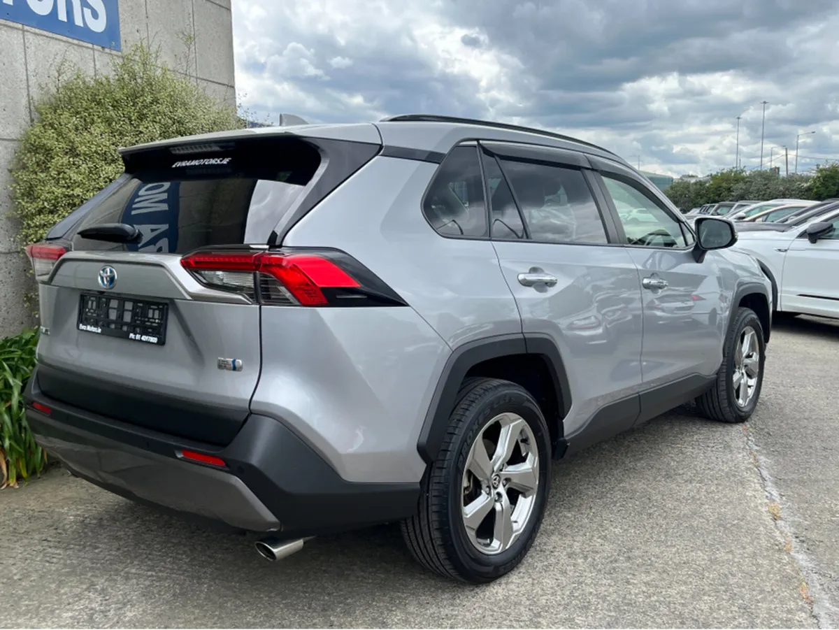 Toyota RAV4 G 4WD AUTOMATIC HYBRID 2.5 PETROL //HI - Image 4