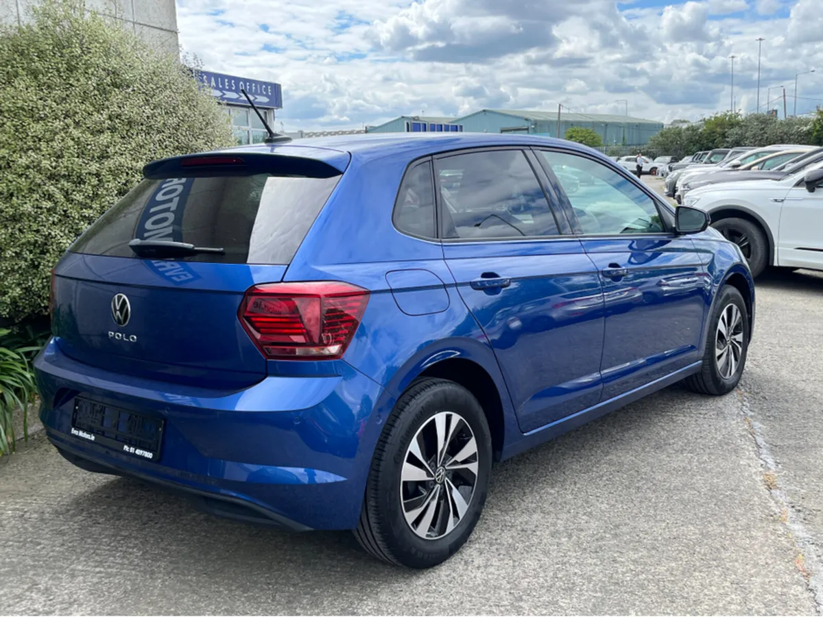 Volkswagen Polo COMFORTLINE AUTOMATIC 1.0 PETROL / - Image 4