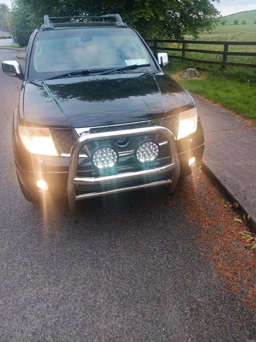 Nissan Navara crew cab - Image 4