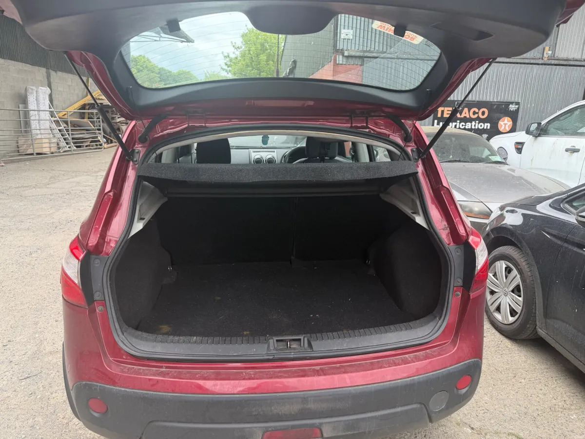 Nissan Qashqai 2012 - Image 5