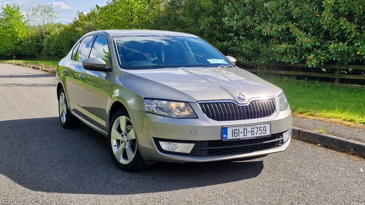 2016 skoda octavia 2,0tdi style 150hp - Image 2