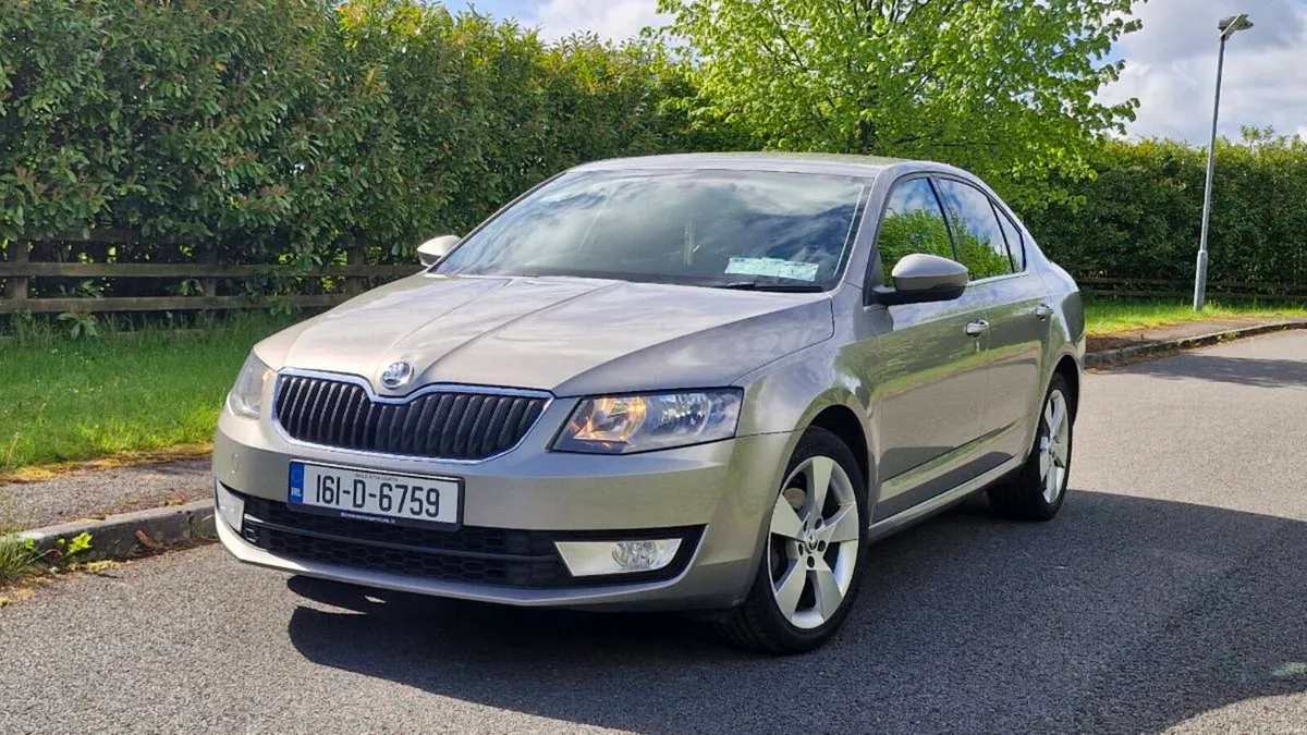 2016 skoda octavia 2,0tdi style 150hp - Image 4