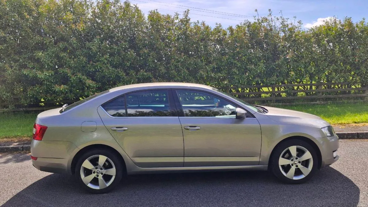 2016 skoda octavia 2,0tdi style 150hp - Image 6