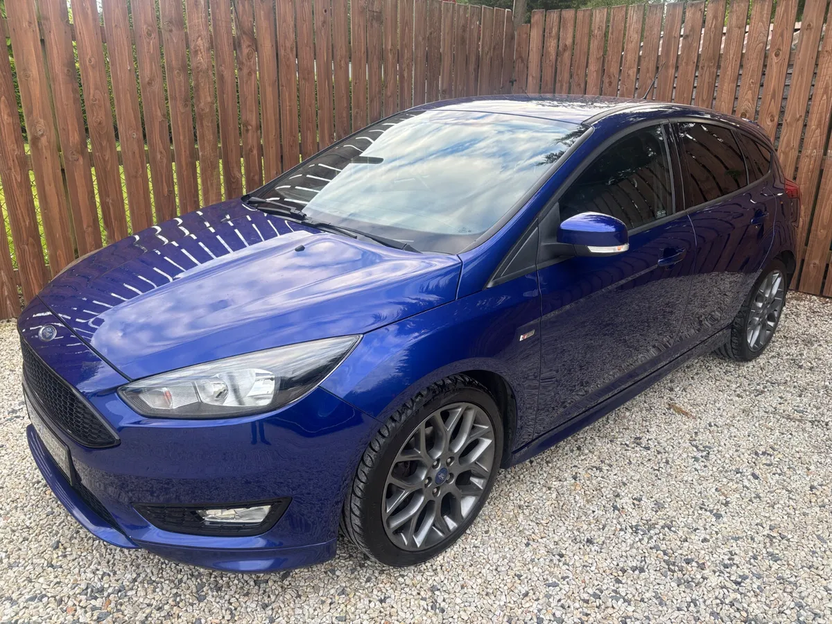 2017 Ford Focus 1.5 ST-LINE, 2 years NCT - Image 4