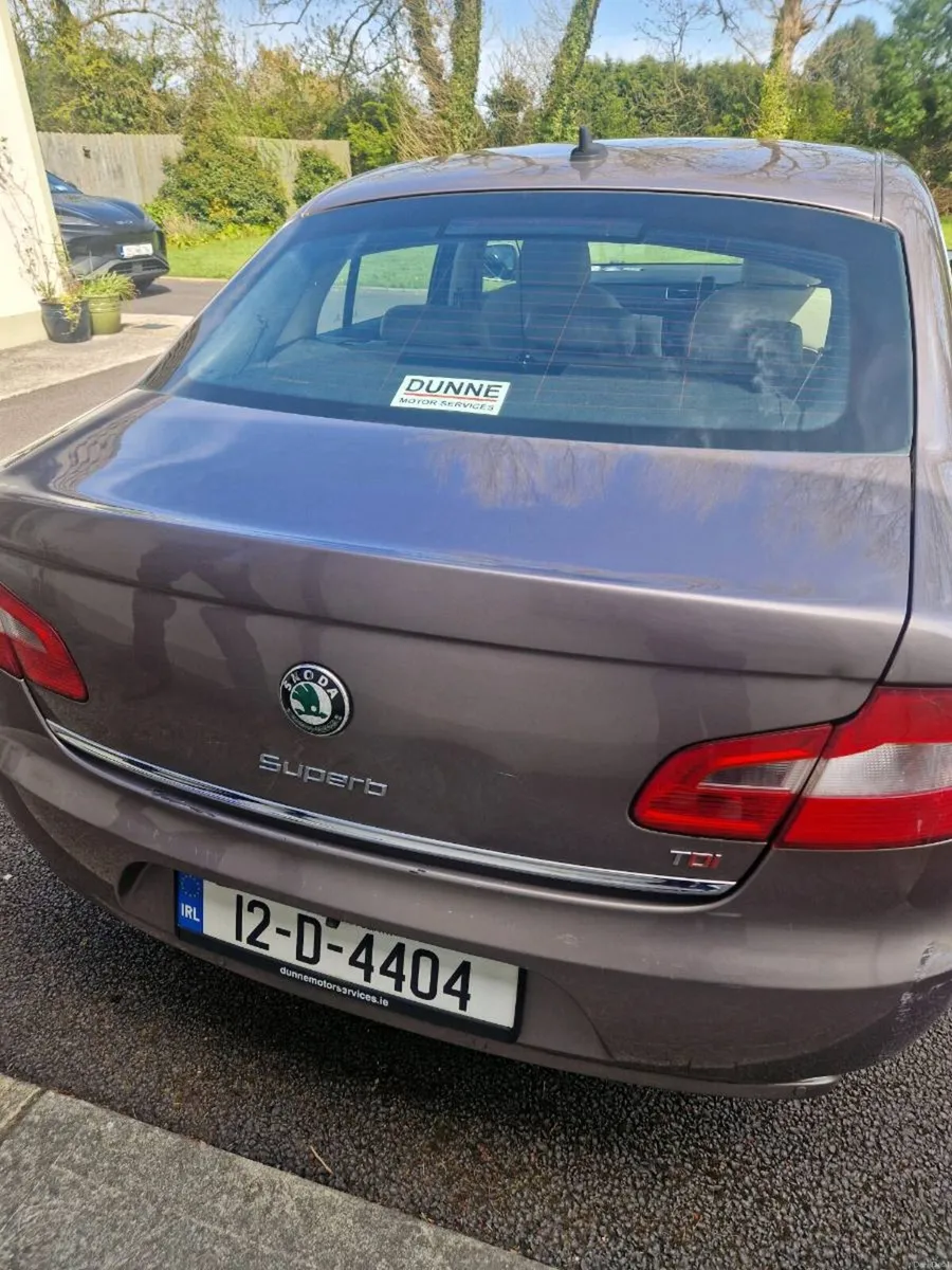 Skoda Superb Automatic 4x4 DSG 1.9 TDI 170 BHP - Image 2