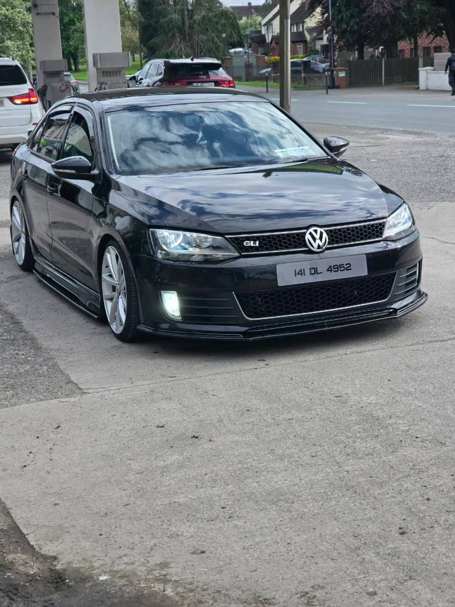 Vw jetta 2014 1.6 diesel - Image 2