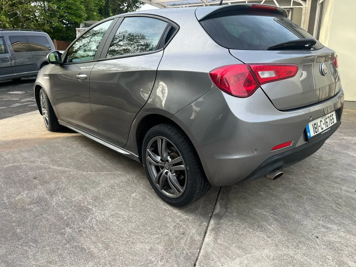 Alfa Giulietta 181 automatic 1.6d 59k km - Image 4