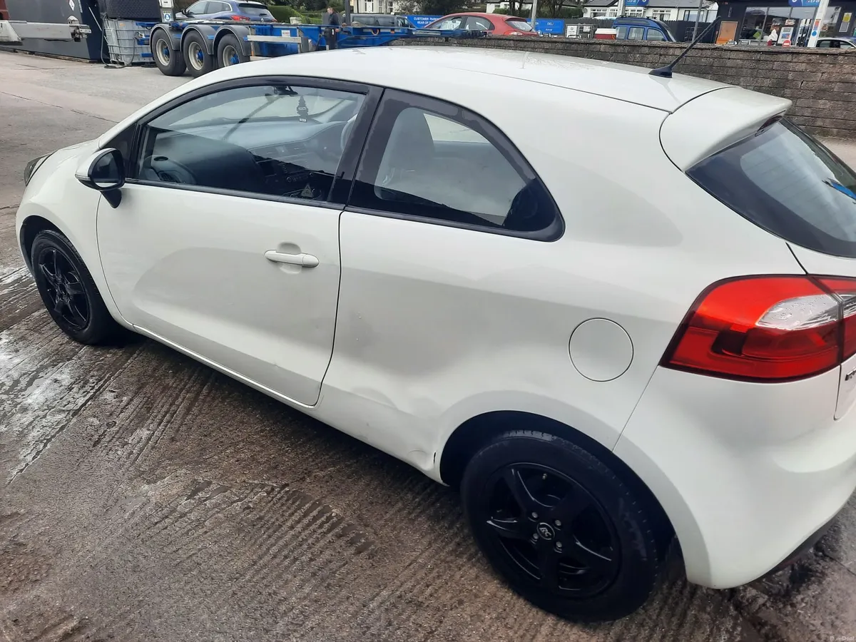 Kia Rio 2012 - Image 4