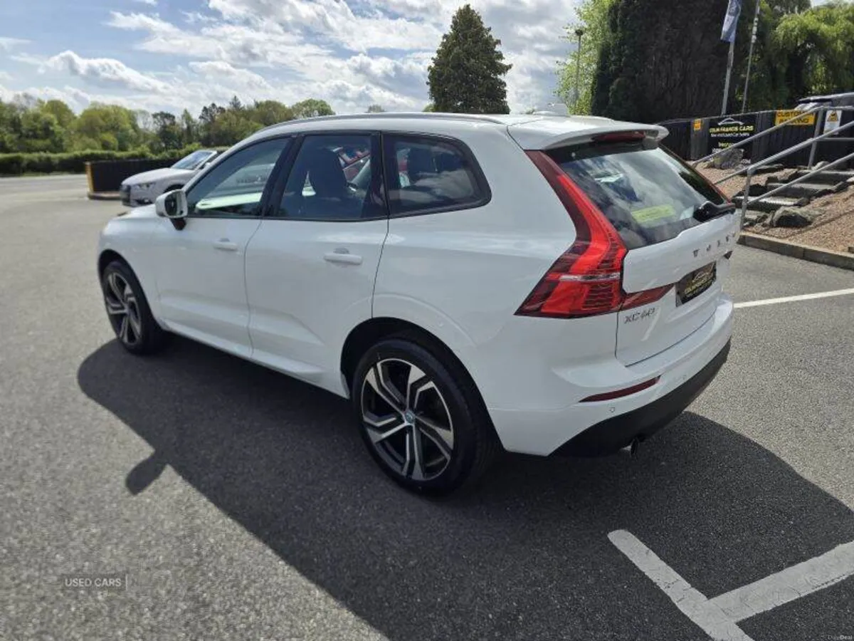 Volvo XC60 Momentum - Image 3