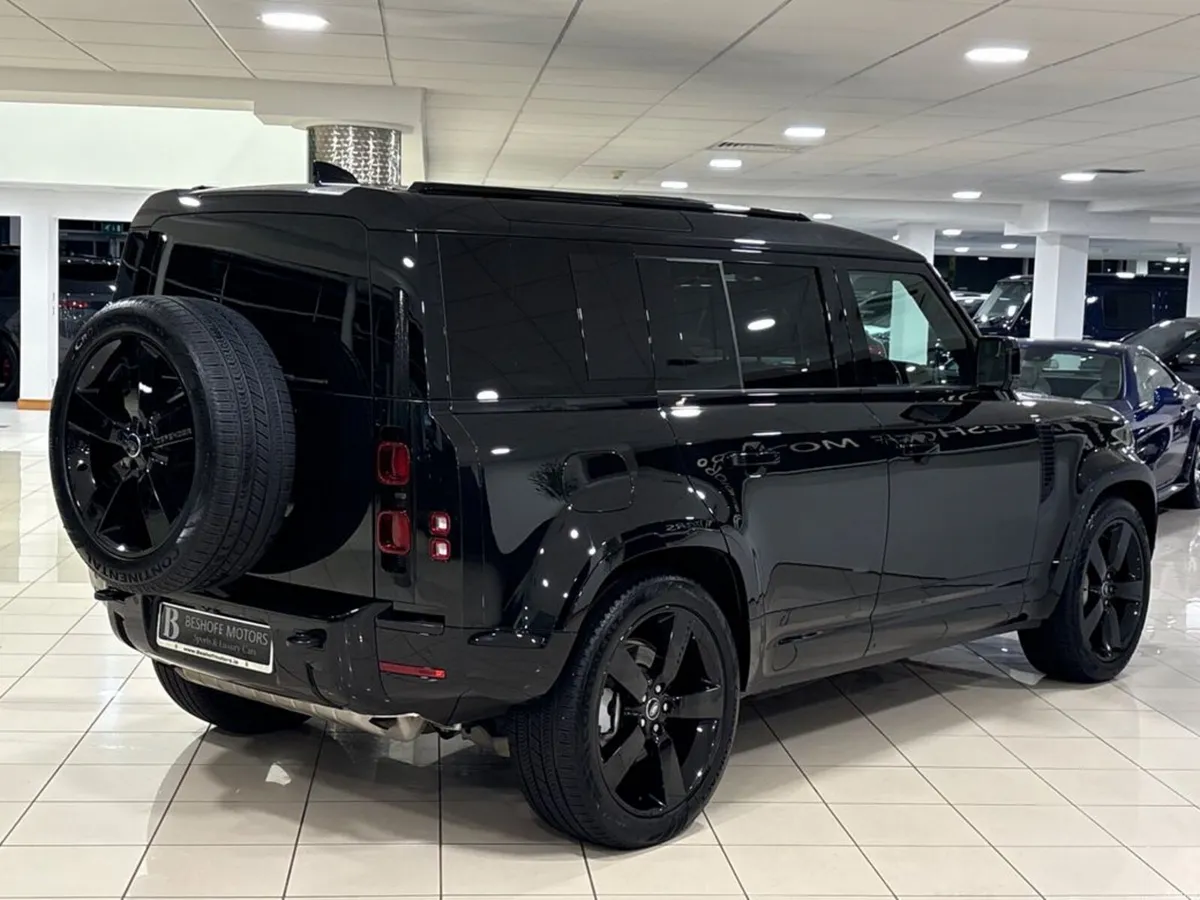 Land Rover Defender P300e X-DYNAMIC HSE=HUGE SPEC/ - Image 3