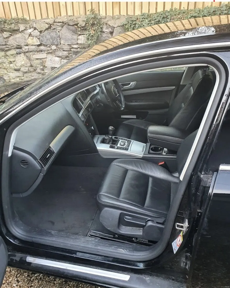 Audi A6 2010 - Image 4