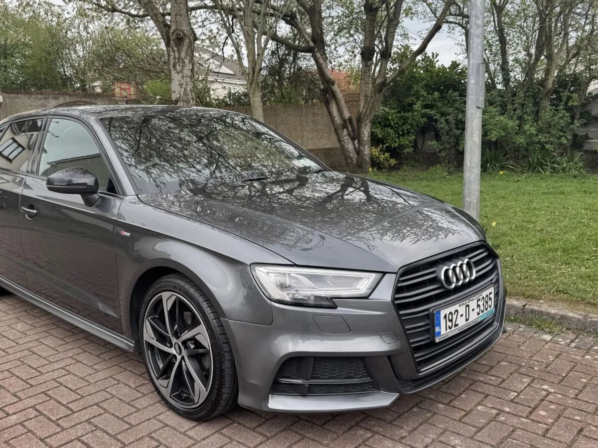 A3 S-Line Black edition  1.0 TFSI - Image 1