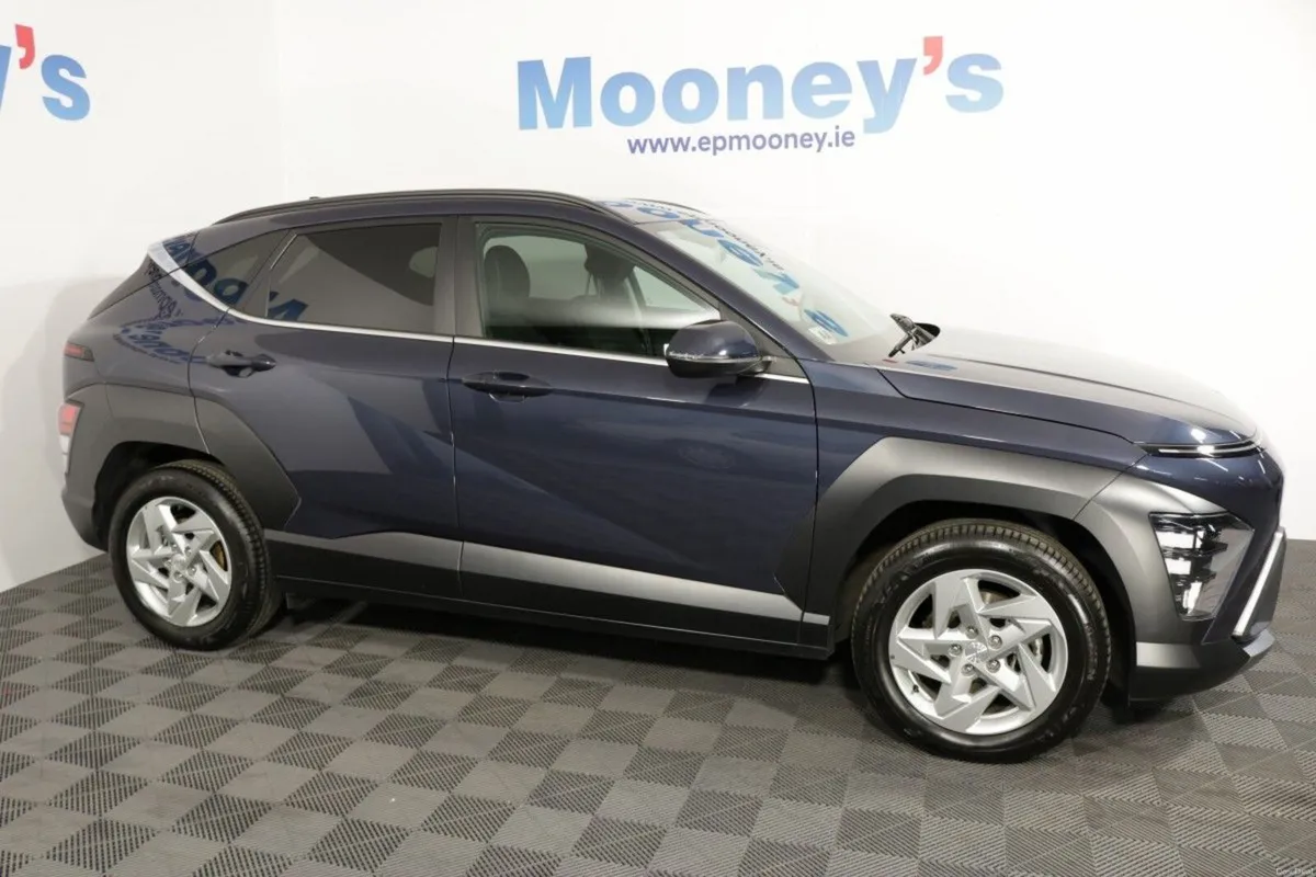 Hyundai KONA ELEGANCE 1.0L PETROL COMPACT SUV - Image 3