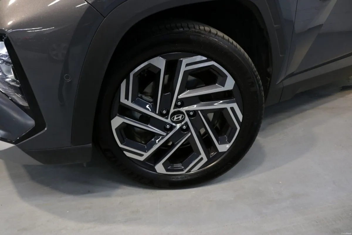 Hyundai Tucson PHEV Platinum 1.6L Petrol Automatic - Image 4
