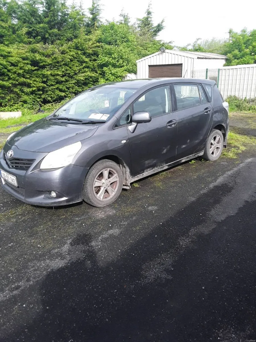 Toyota verso 7 seater diesel  towbar - Image 2