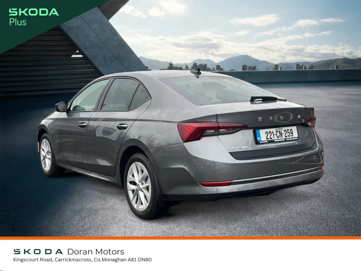Skoda Octavia AMBITION 2.0 TDI 115HP 5DR - Image 4