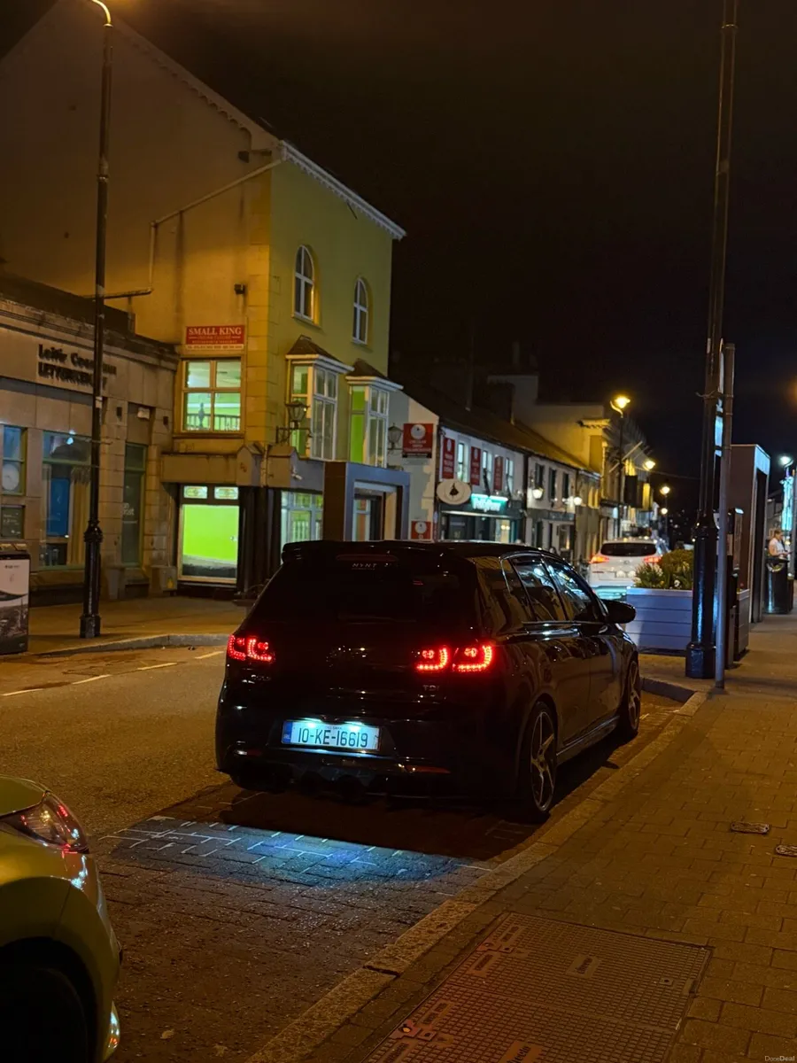 Car - Image 3