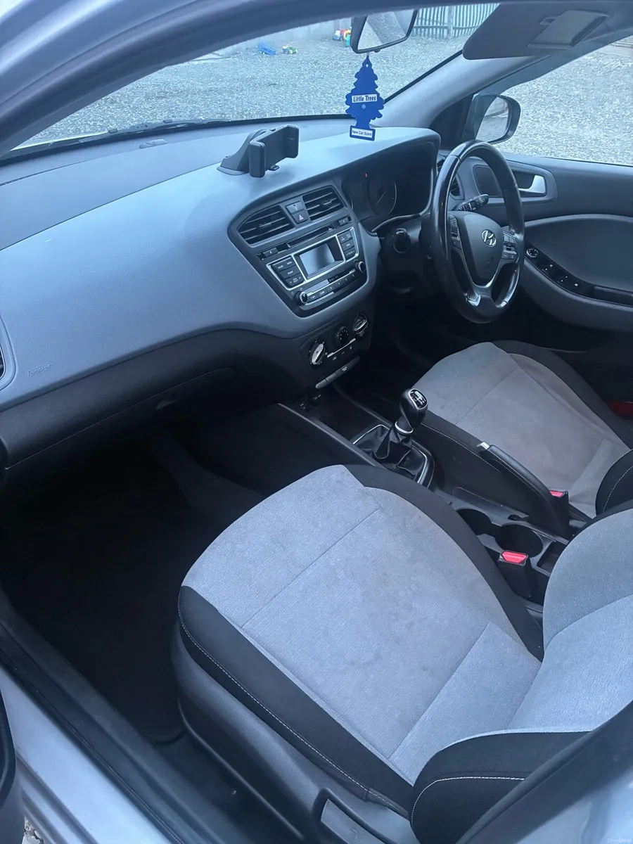 Hyundai i20 1.4 diesel - Image 4
