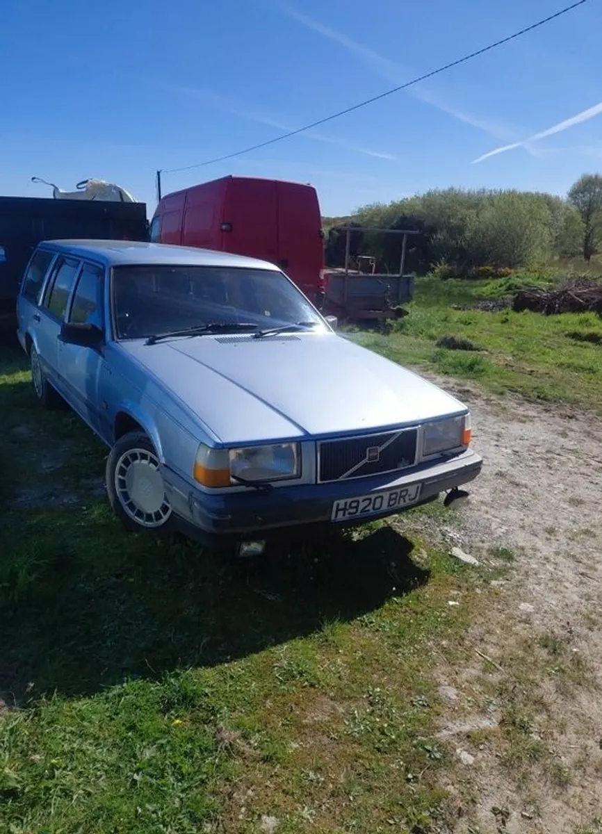 1990 volvo 740 - Image 1