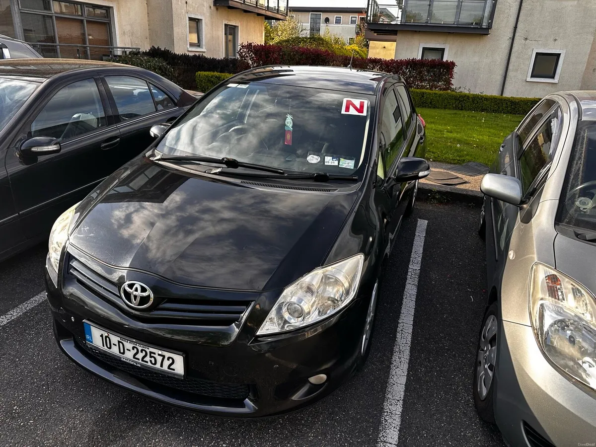 Toyota Auris Automatic - Image 1
