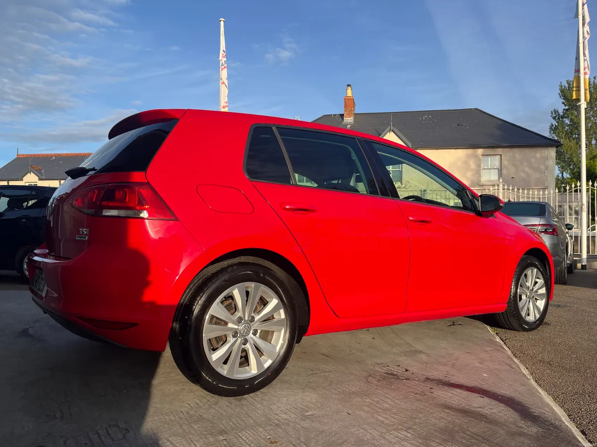 162 Volkswagen Golf 1.2 Auto - Image 3