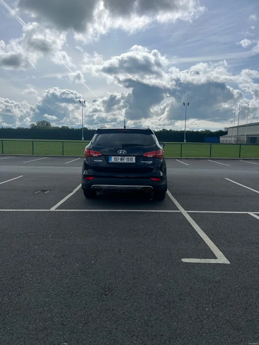 2015 Hyundai Sante Fe - Image 4