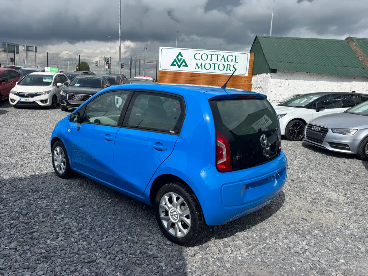 Volkswagen Up! Auto A/C - Image 3